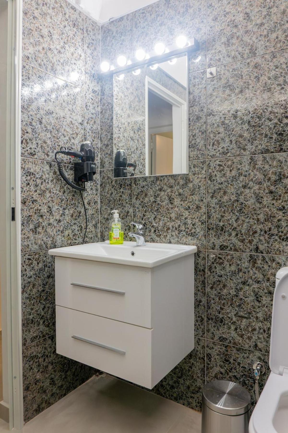 50 Steps Metro Kato Patisia Renovated Athens Apt Exterior photo
